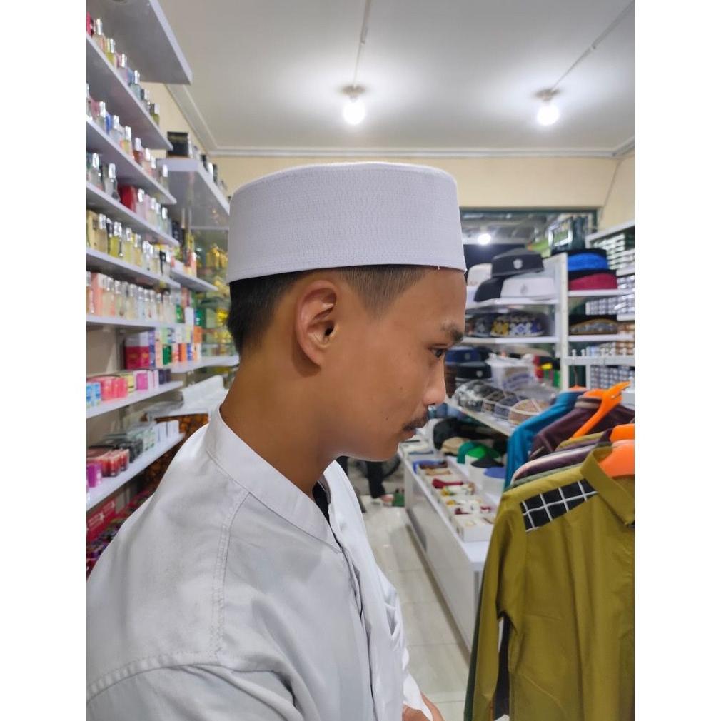 NEW Peci Batok Pendek Atau Songkok Putih  Putih Tinggi 7 Dan Tinggi 9 Peci Batok Pendek Putih Origin