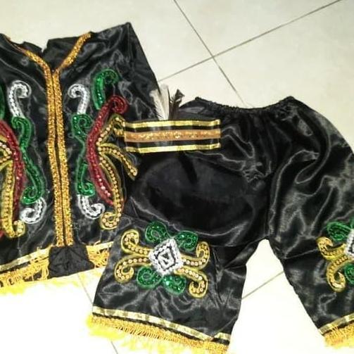 baju adat dayak kalimantan timur anak