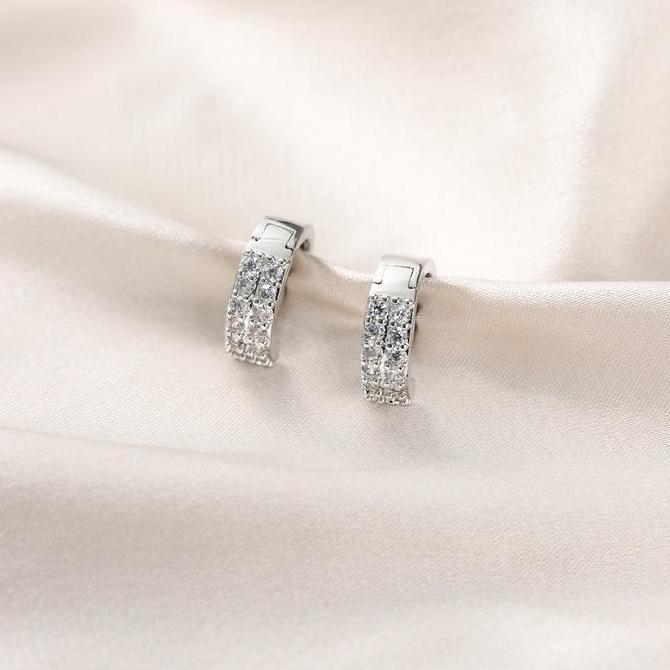 Jias - Anting Jepit Putih Cantikk Hadiah Perhiasan Anting Titanium