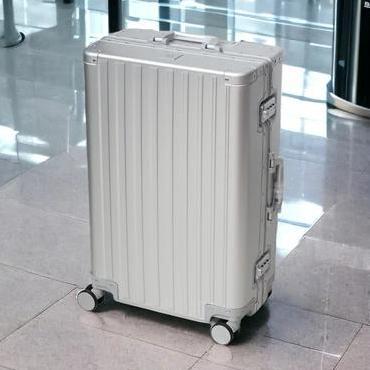 Luggo 20 Inci Gautier Koper Aluminium Tsa Lock - Silver