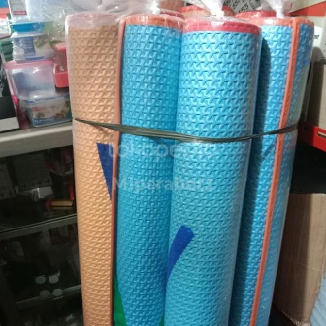 Karpet Lantai Polos / Alas Lantai Tebal