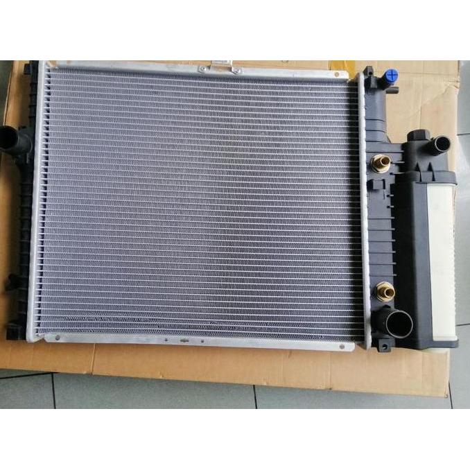 RADIATOR BMW E34 MATIC 17111719309