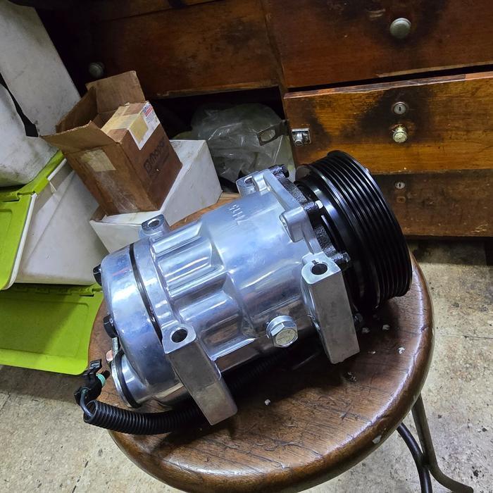 KOMPRESOR AC CHEROKEE XJ ORIGINAL DAN TERPERCAYA