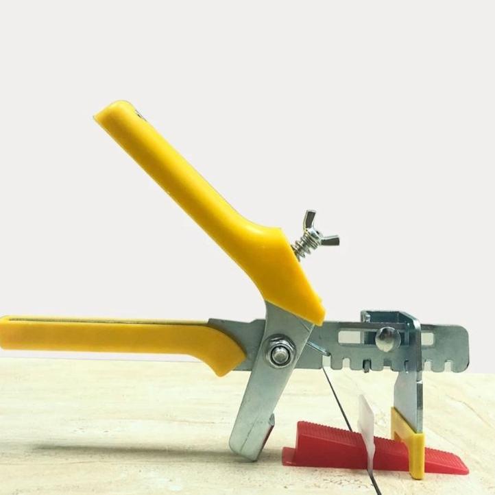 Tang Tile Leveling Keramik