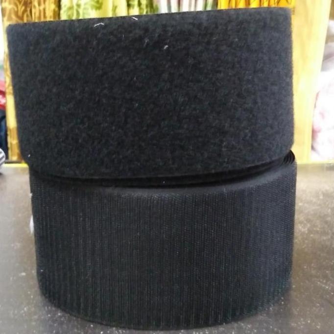 Crek- Velcro Perekat 10Cm - Hitam