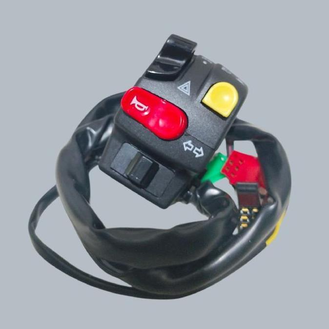 SAKLAR KIRI MOTOR PIW PIW HAZARD SEIN HOLDER STANG MOTOR PIW PIW HAZARD SEIN UNIVERSAL MOTORCYCLE KL