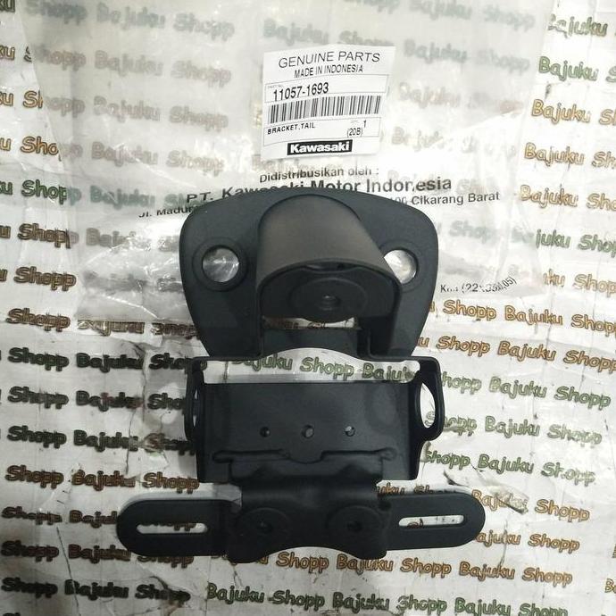 Braket Bracket Breket Lampu Stop Lampu Belakang Kawasaki W175 W 175 Original Kawasaki