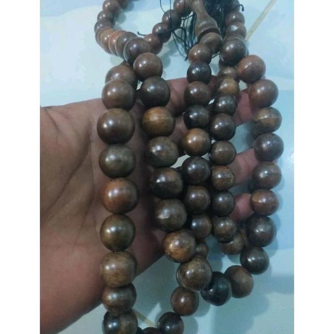 tasbih kayu gaharu jumbo/tasbih 99 /tasbih kayu gaharu wangi Muslim
