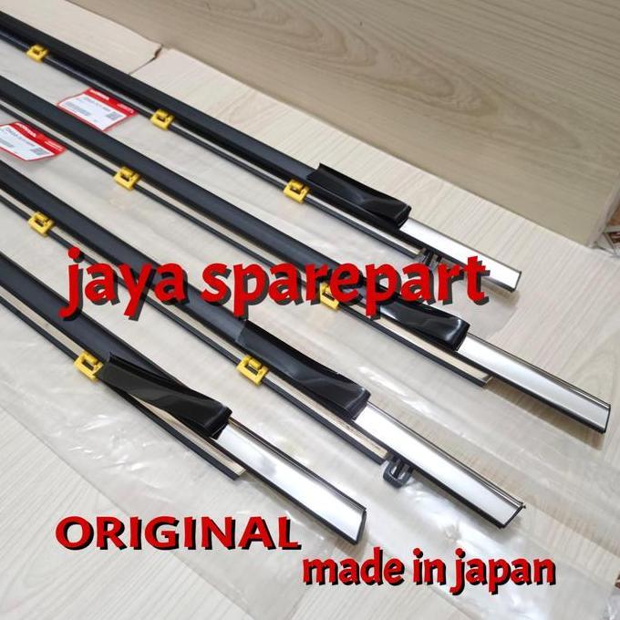 Pelipit Karet Kaca Luar Honda Crv Turbo Prestige Crv Gen5 2018 Up 1Set Baru
