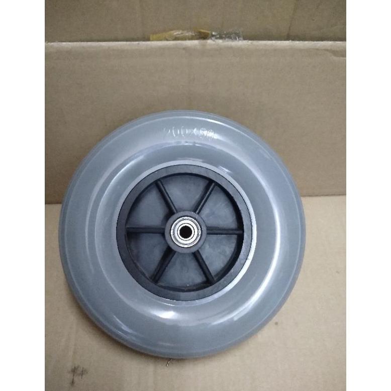 Ban kursi roda elektrik model donat