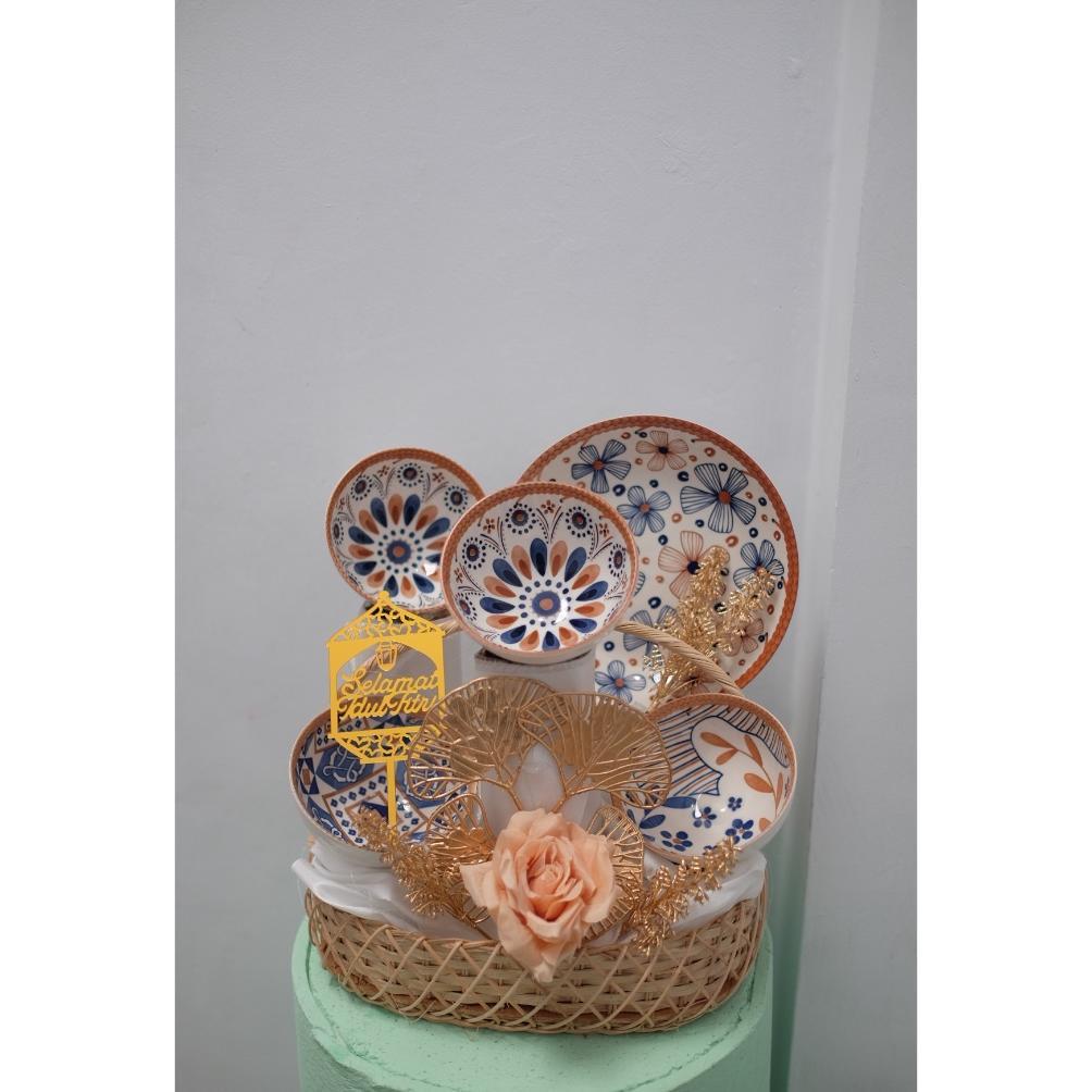 Tahan Lama  Hampers Keramik Lebaran, Parcel Piring Estetik Lebaran, Hampers Lebaran Piring Mangkok