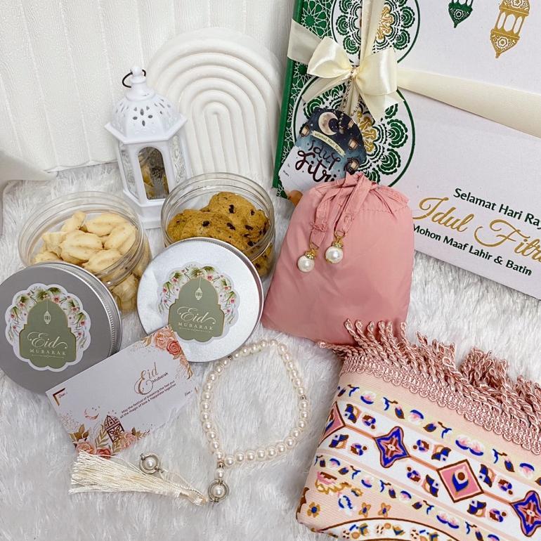 Grosir Hampers Lebaran Gift Box Kue Kering Mukena Travel Sajadah Mini Tasbih