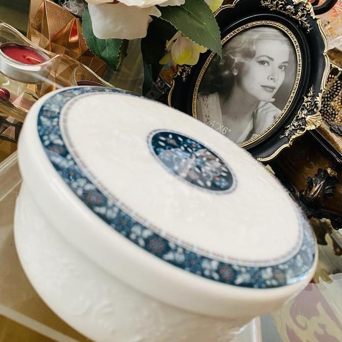 Wadah Saji Mangkok Plus Tutup Saint James Okja Hab / WC Cantik Mewah MS