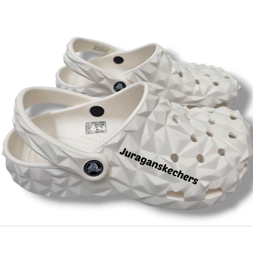 new crocs classic geometric unisex/crocs geometric/crocs pria/crocs wanita/sandal crocs pria/sandal 