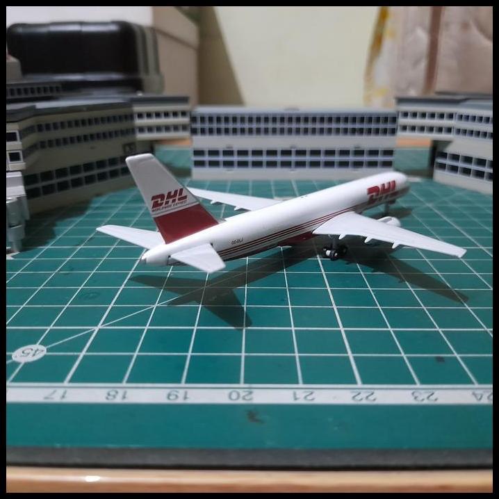 TERBARU GEMINI JETS SKALA 1:400 - BOEING 757 DHL (HWL20)