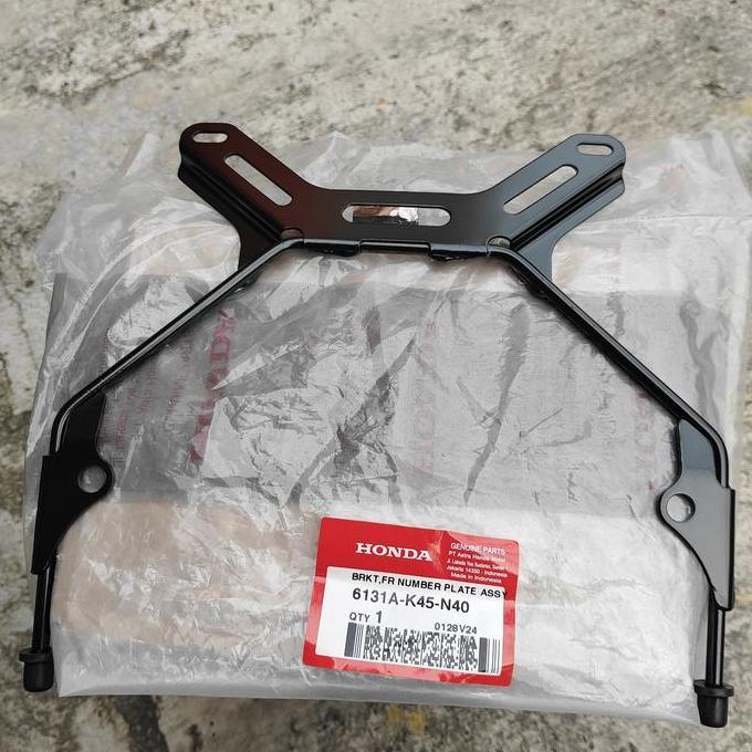 6131Ak45N40 Breket Dudukan Plat Breket Dudukan Plat Nomor CBR150R Depan Honda Cbr 150