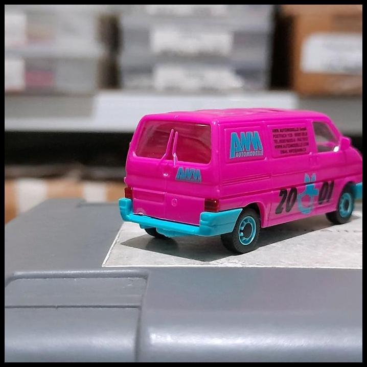 TERBARU AWM SKALA 1:87 - VW T4 EDISI NURNBERG TOYFAIR 2001 (NR28) 