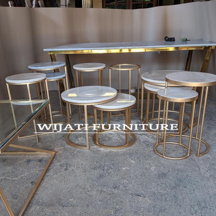 Meja Tamu Marmer Bulat Bundar Rangka Besi Warna Gold Model Minimalis