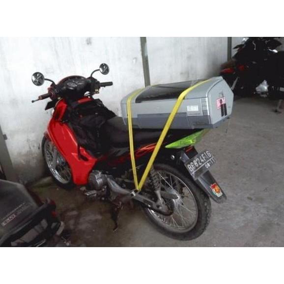 Tali Tidon/Tali Gesper Pengikat Barang di Motor Ratchet Tie Down Set