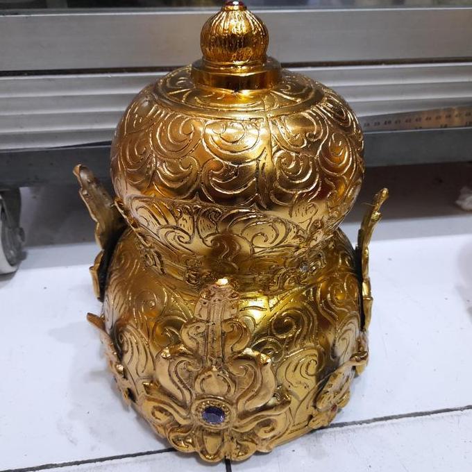 Barang antik mahkota super halus gold di hiasi permata