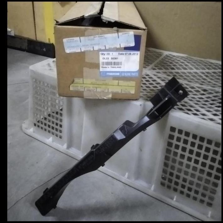 TERLARIS BRACKET BUMPER BELAKANG MAZDA 2 2010 DL3350361 ORISINIL 