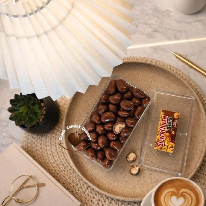 Delfi Almond atau Delfi Mede Cokelat Kiloan Delfi 450g Toples Camilan Chocolate -  Silverqueen Kiloa