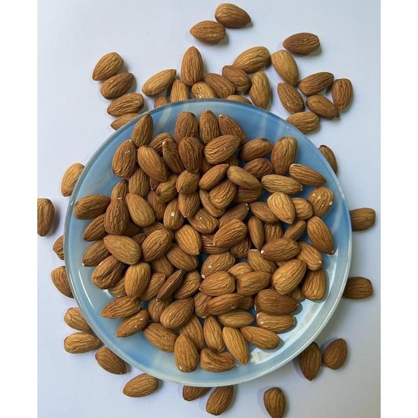 KACANG ALMOND MENTAH 1KG