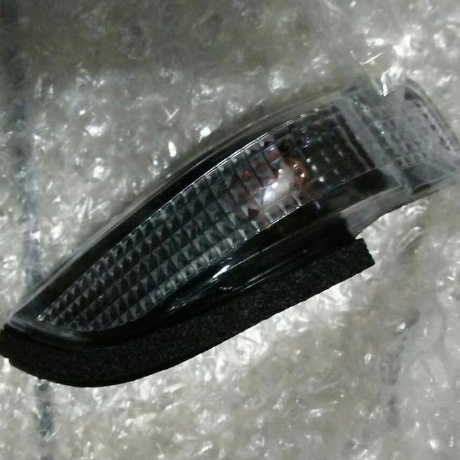 Lampu Sen Spion Sigra Kanan