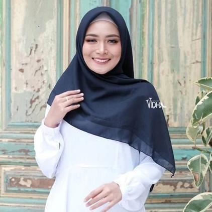 Grosir Hijab Segi Empat Premium Kerudung Square Polos Hijab Paris Jadul