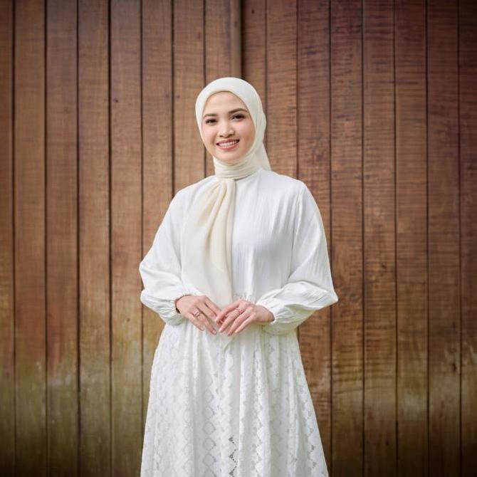 STOK TERBATAS - ZM Zaskia Mecca - Arliva Midi Dress Gamis Muslim Wanita - White Series - Binar Samud