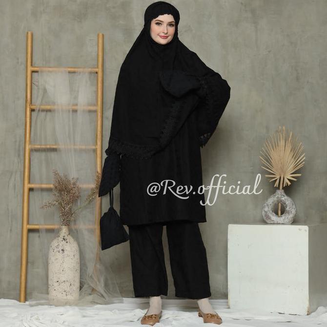 Busana Umroh Wanita Setelan Lengkap Perlengkapan Umroh wanita