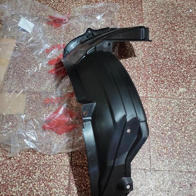 Liner Fender Suzuki Apv Arena