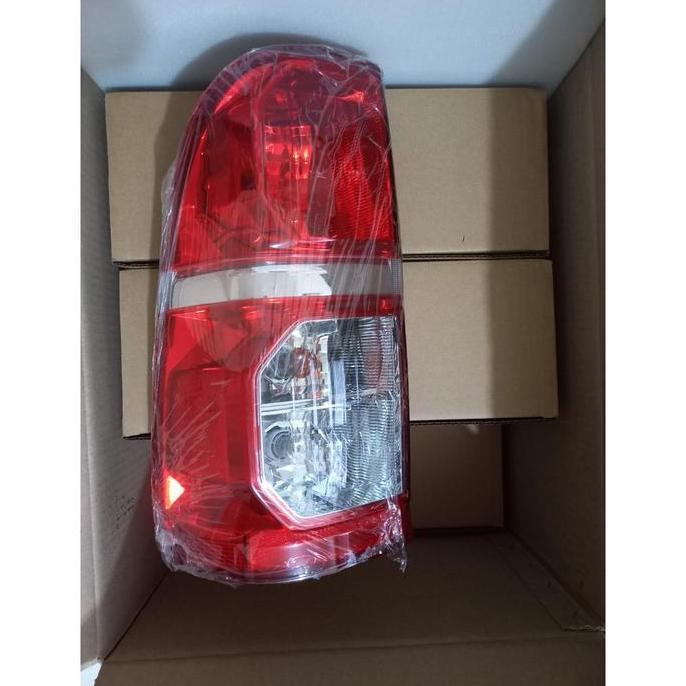 LAMPU REM BELAKANG STOP LAMP TOYOTA HI LUX HILLUX HILUX VIGO VEEGO