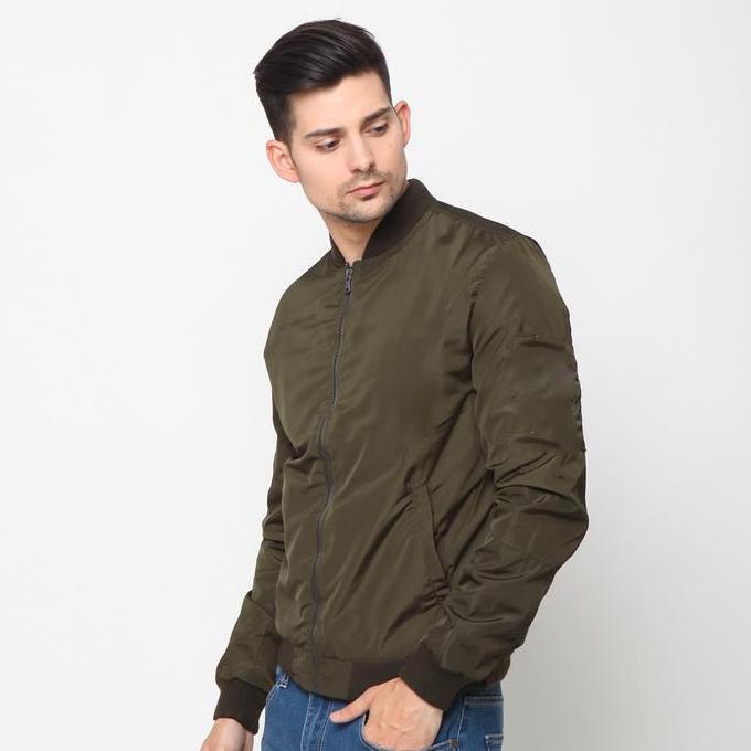 Untere- Emba Classic - Bertucio Jaket Bomber Pria Material Nylon Regular Fit Casual  Parasut