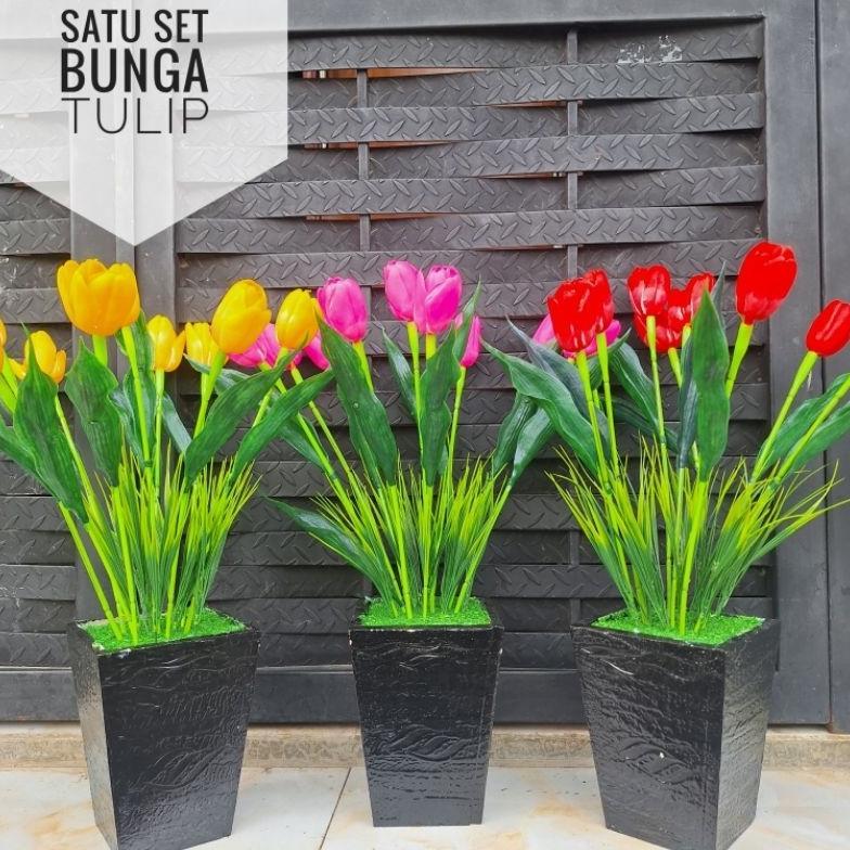SATU SET BUNGA TULIP DAN POT KAYU BUNGA ARTIFICIAL BUNGA PLASTIK BUNGA HIAS BUNGA SUDUT