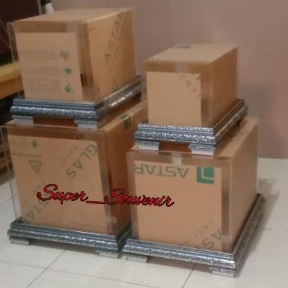 Kotak seserahan/Frame dan tutup acrylic /1 set 4 box acrylic LA