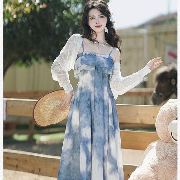 Overall Dress Tie-Dye Abu Look Santai Stylish Soft Grayscale Overall Dress Hijab Friendly Outfit - d