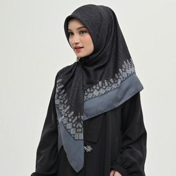 Rabbani - Tetra Syahmina Kerudung Segi Empat Rabbani Motif