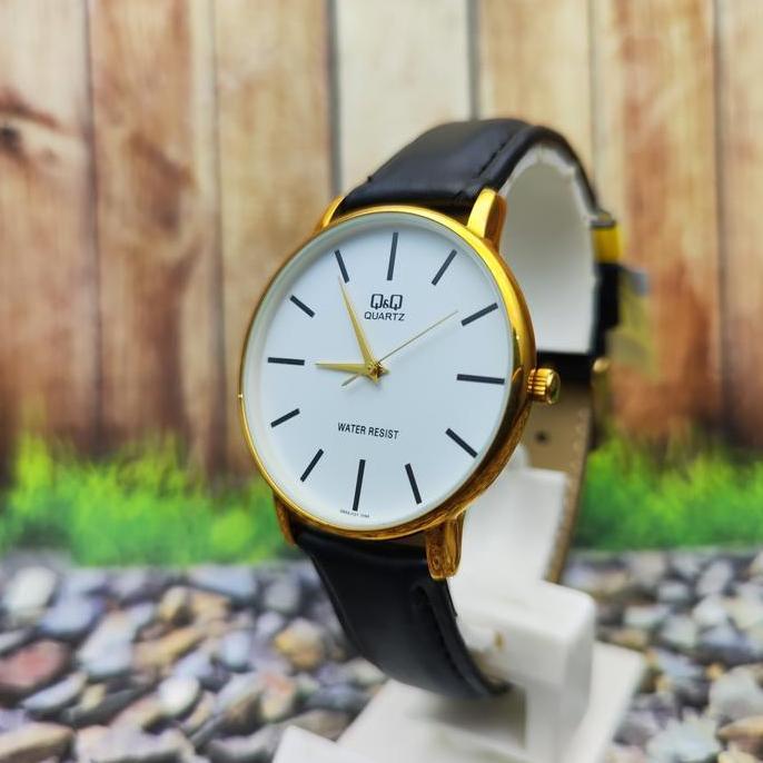 Q&Q Analog Jam Tangan Pria Strap Kulit Q854J101Y Original