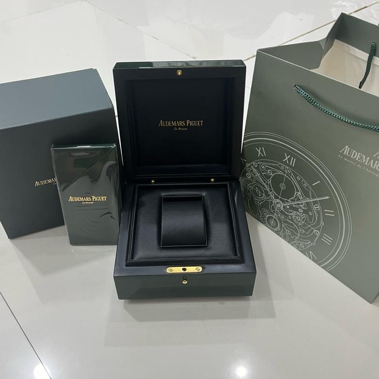 KOTAK BOX JAM AP ORI BOX JAM FULL SET AUDEMARS PIGUET BESAR LENGKAP INCLUDE BOOK + PAPPER BAG Diskon