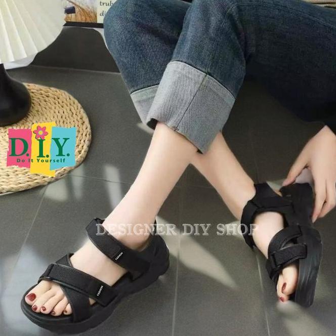 Nerrival Sepatu Sandal Wanita Gunung Tali Jelly Street Style Karet