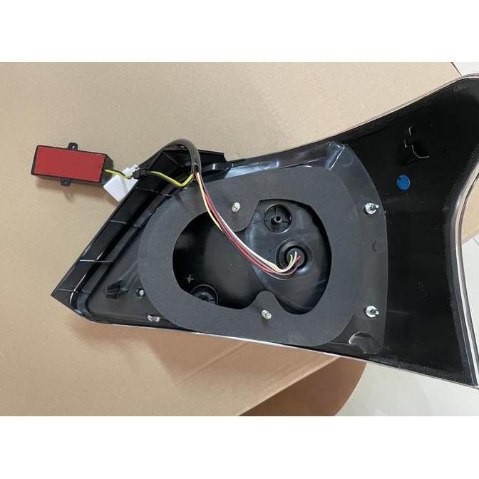Stoplamp Toyota Vios Gen2 2008-2012/Lampu Limo/Lampu Belakang Vios