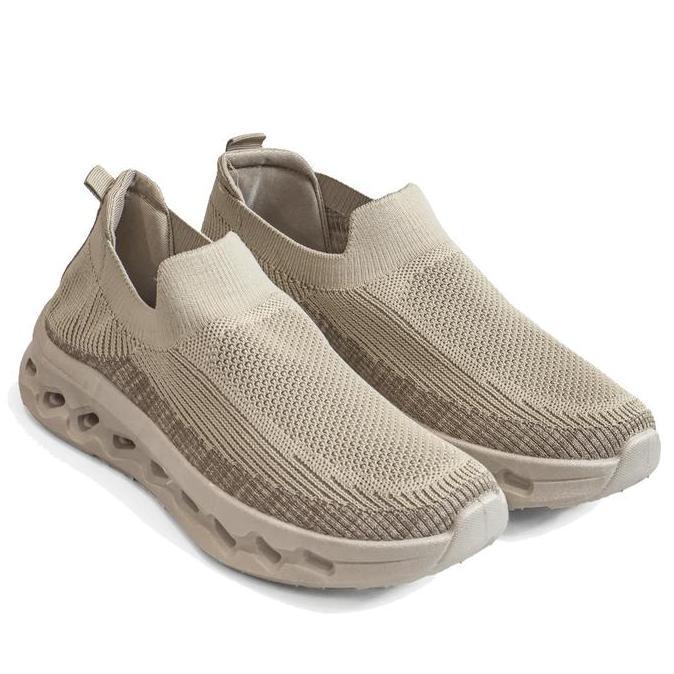 Dr. Kevin Sepatu Sport Pria Men Sneakers Flyknit Slip On 889-093