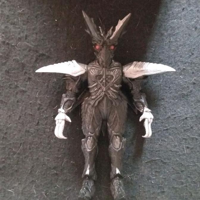 Ultra Monster Series 18 Cm Neo Baltan Hook Claw by Bandai 2001 murah