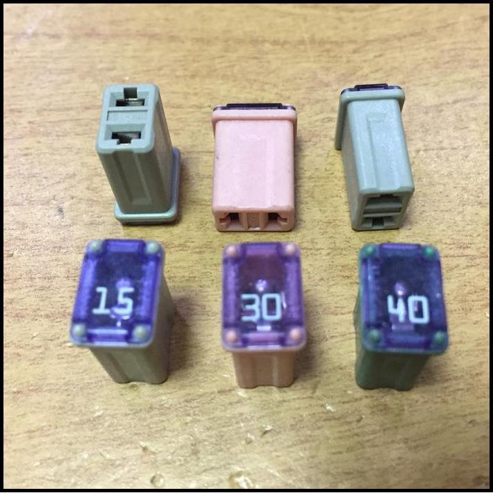 TERLARIS FUSE SEKRING PUSAT MINI MOBIL ORIGINAL 