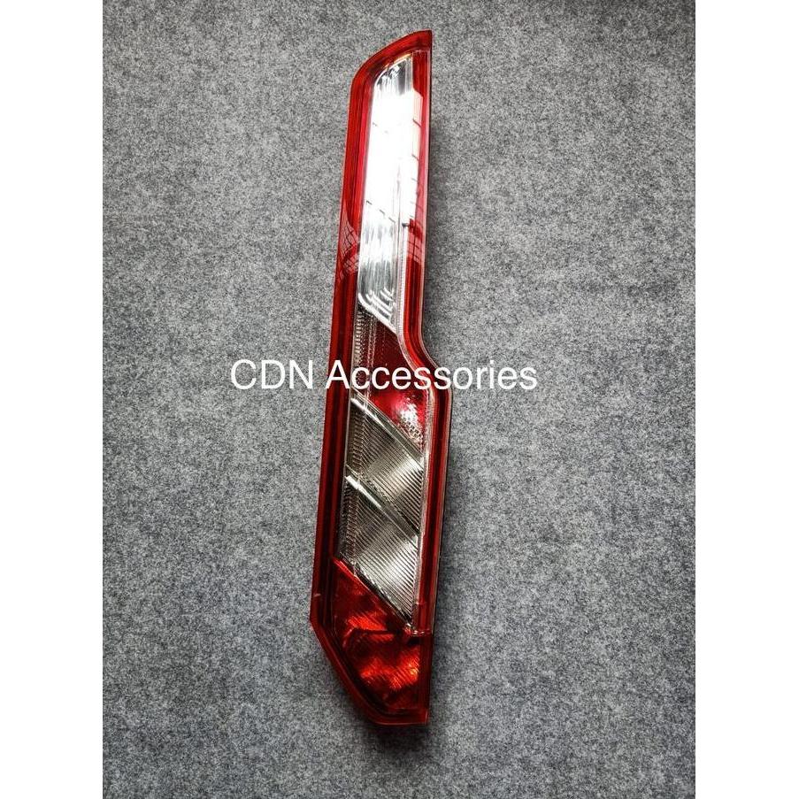 Ready Lampu Belakang Isuzu Elf/Stoplamp Isuzu Elf/Lampu Rem Belakang Transit