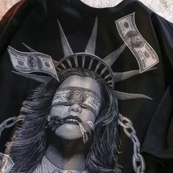 Kaos T-Shirt Putih Pendek Lengan Dengan Cetak Patung Kebangsaan Amerika Dan Uang Dolar Gaya Streetwe