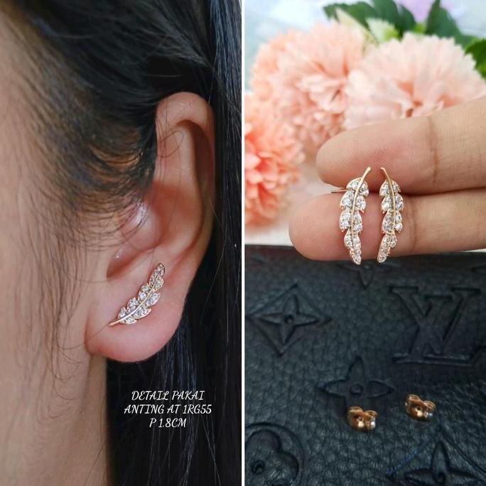 Sparkling- Anting Giwang Titanium Model Daun Anti Karat