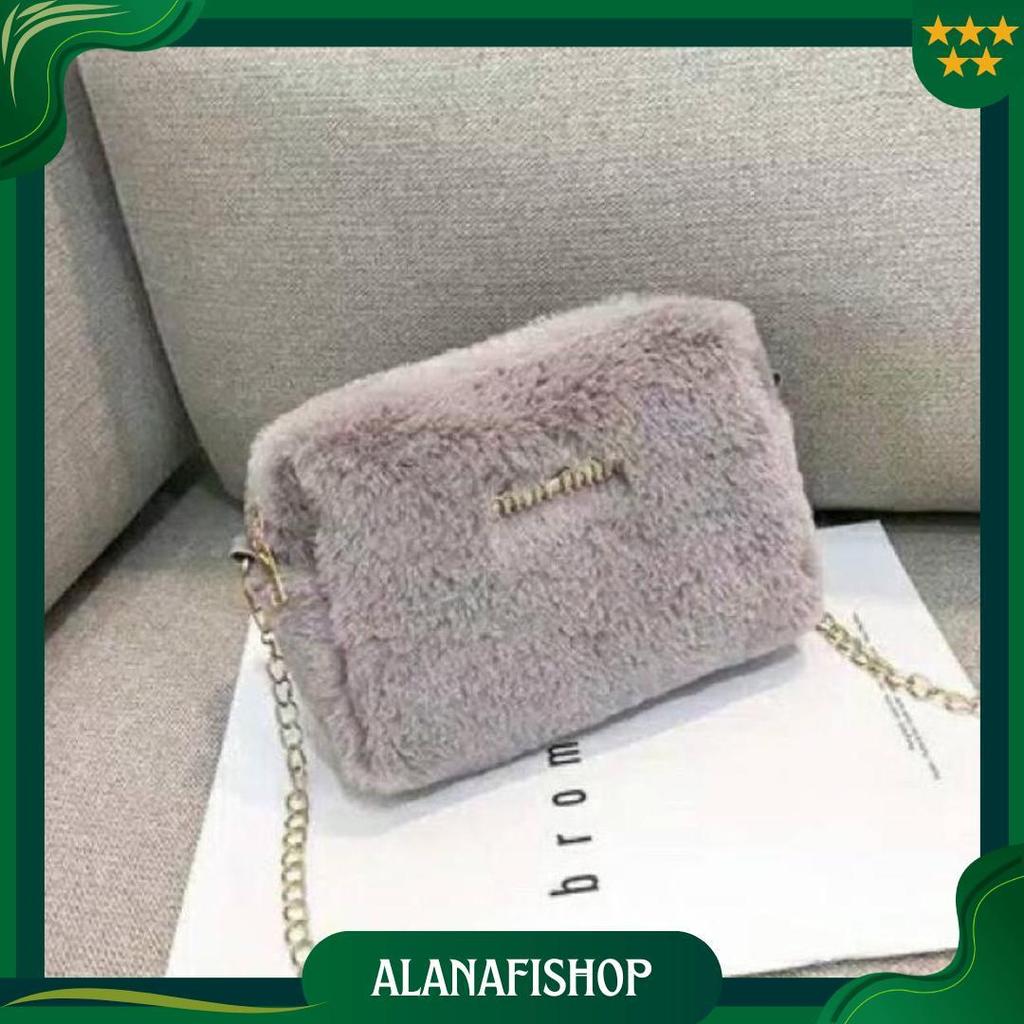 Tas Selempang Bahu Tali Rantai Resleting Michele TasDoctor Bahan Bulu Bludru Plush Fluffy Fur Sling 