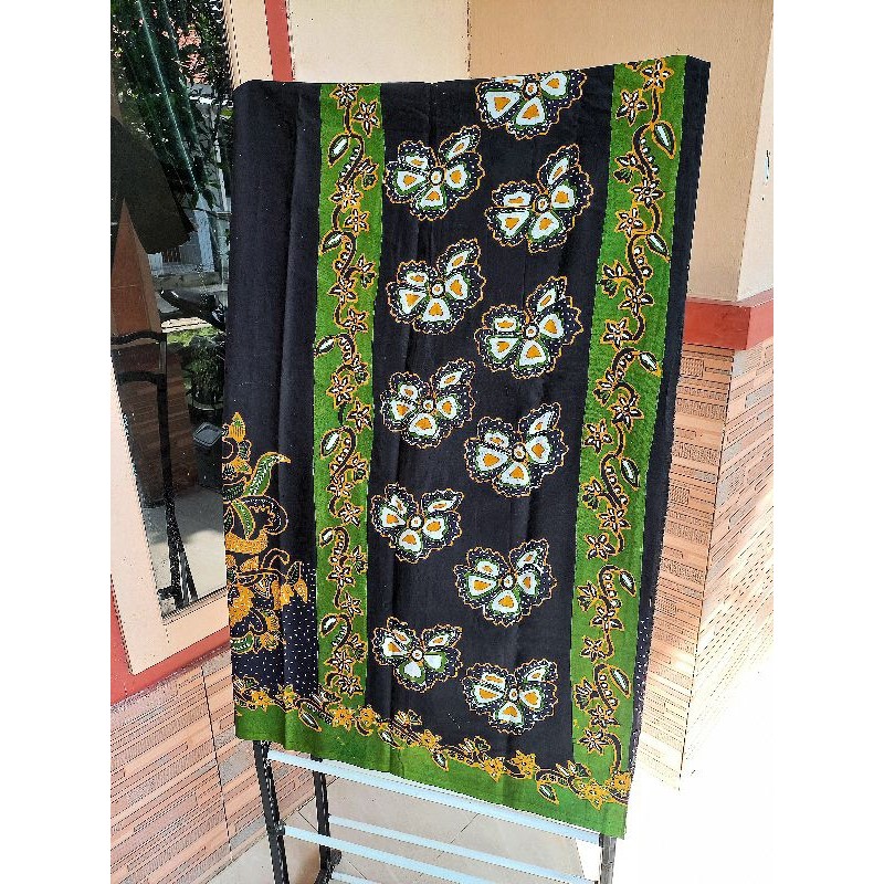 Batik Tulis Asli Salem Brebesan Motif Saka